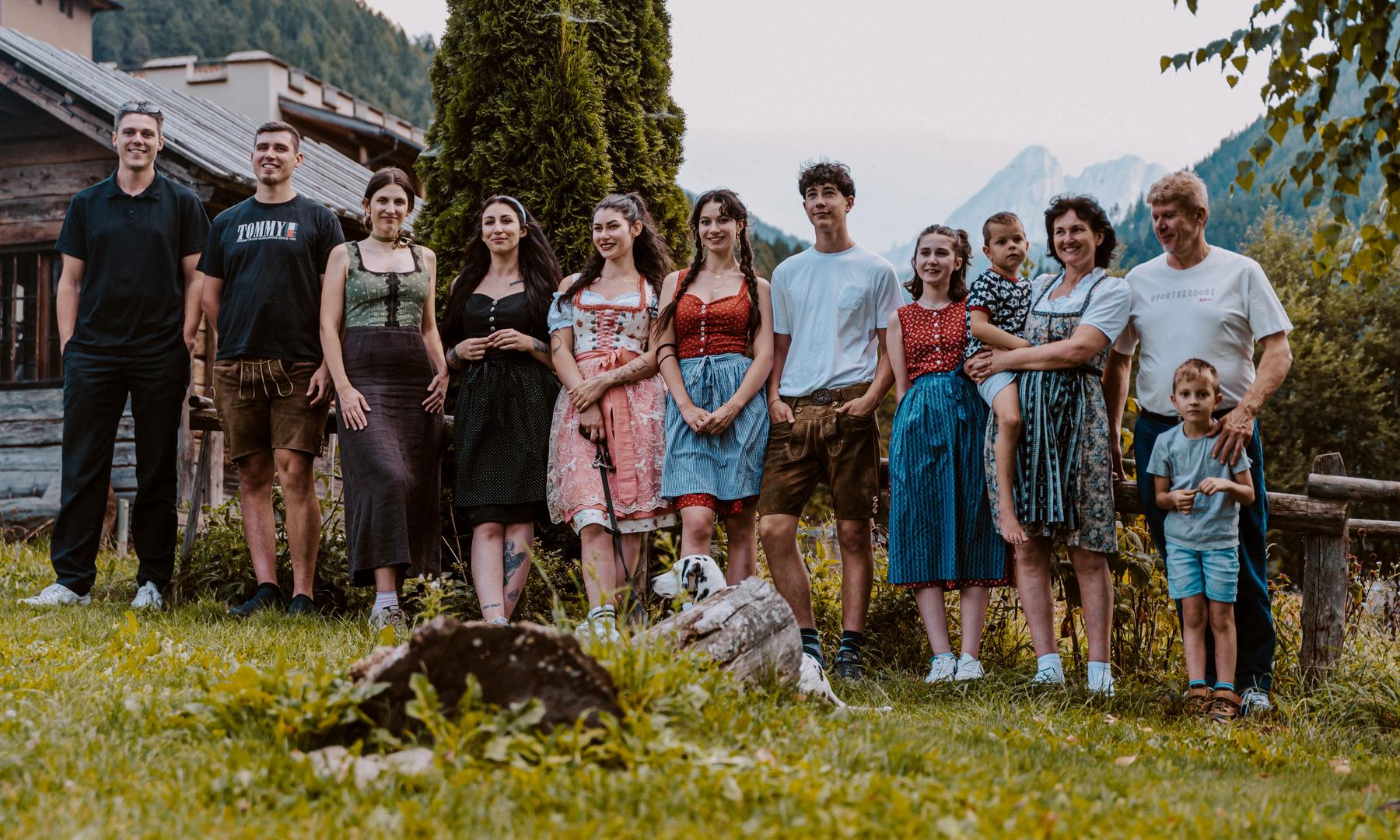 Die Hinteregger Family